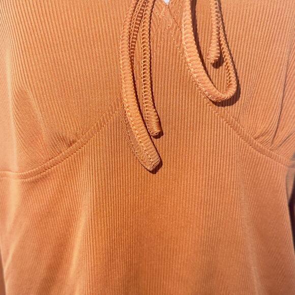 Cottagecore Brown Off the Shoulder Cropped Blouse - Picture 2 of 6